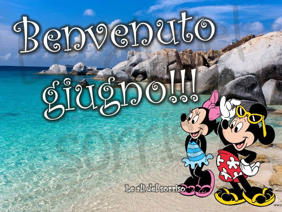 Benvenuto giugno!!! su sfondo marino con Topolino e Minnie