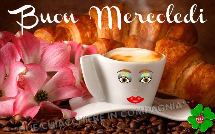 Una tazza di caffè con un viso, circondata da chicchi di caffè, fiori e cornetti. Cè scritto Buon Mercoledì
