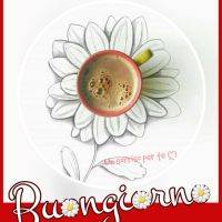 Tazza di caffè su un disegno di margherita con la scritta 'Buongiorno'